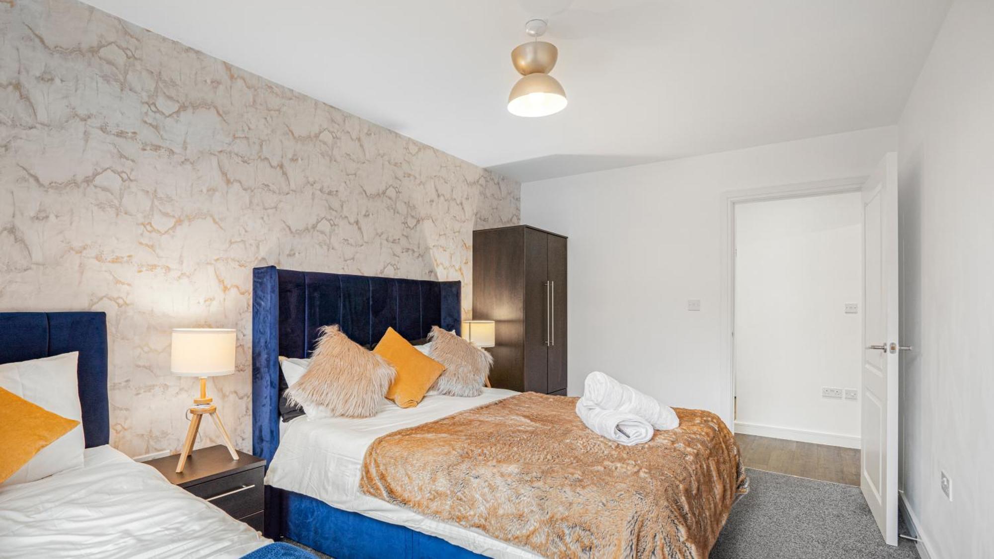 Oceanic Bliss: 2 Bed 2 Bath + Free Park + Netflix Apartment Birmingham Exterior photo